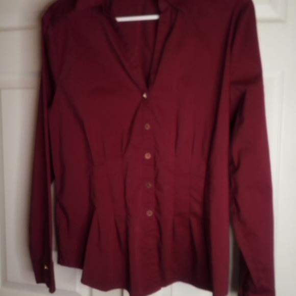 💕 3/$17th Avenue Long Sleeve Fitted 6 Jewel Button- Down Shirt Extra Button Ma… - Picture 4 of 4